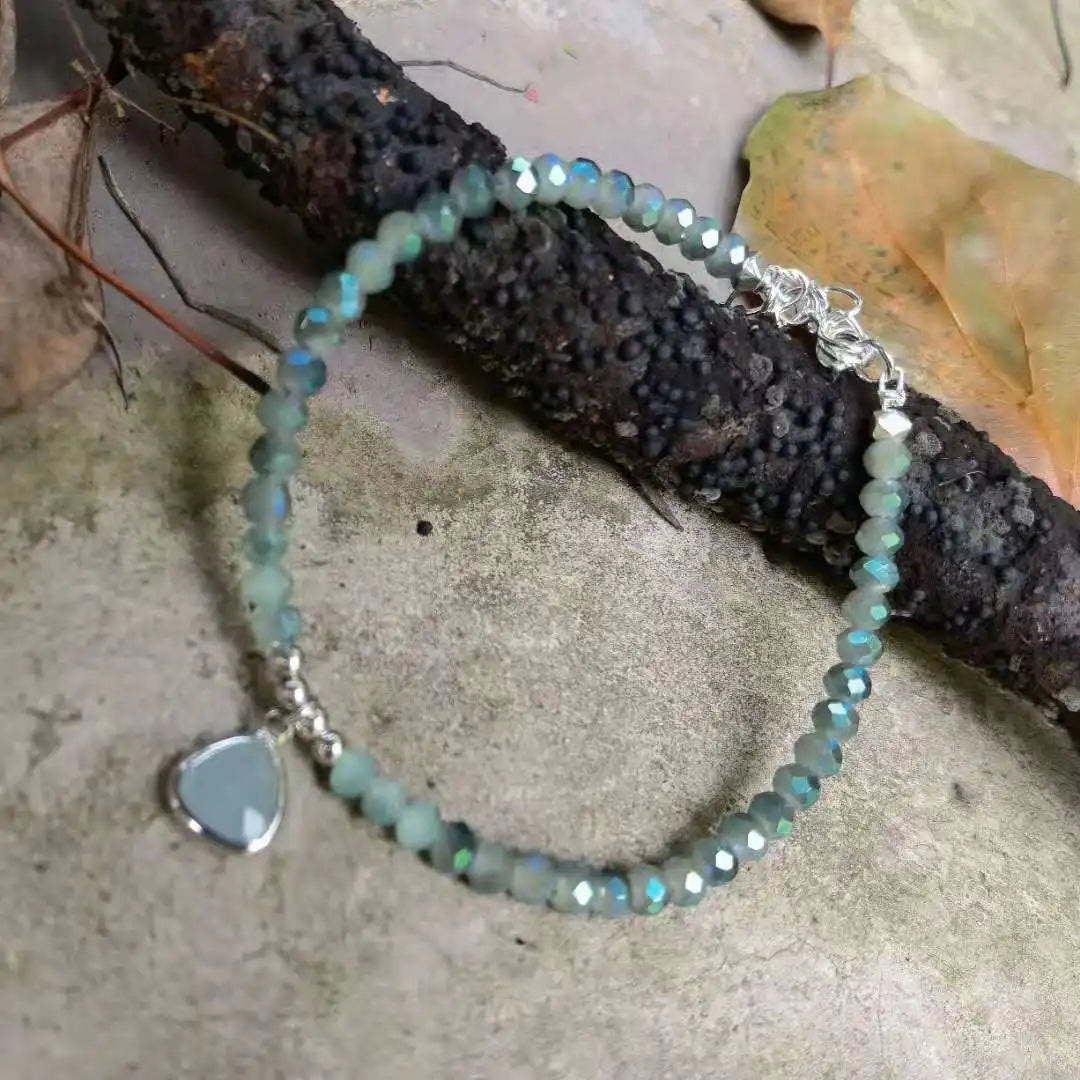 Pulsera de capas con cuentas de ópalo, piedra natal de octubre, labradorita, latón labradorita, destellos azules