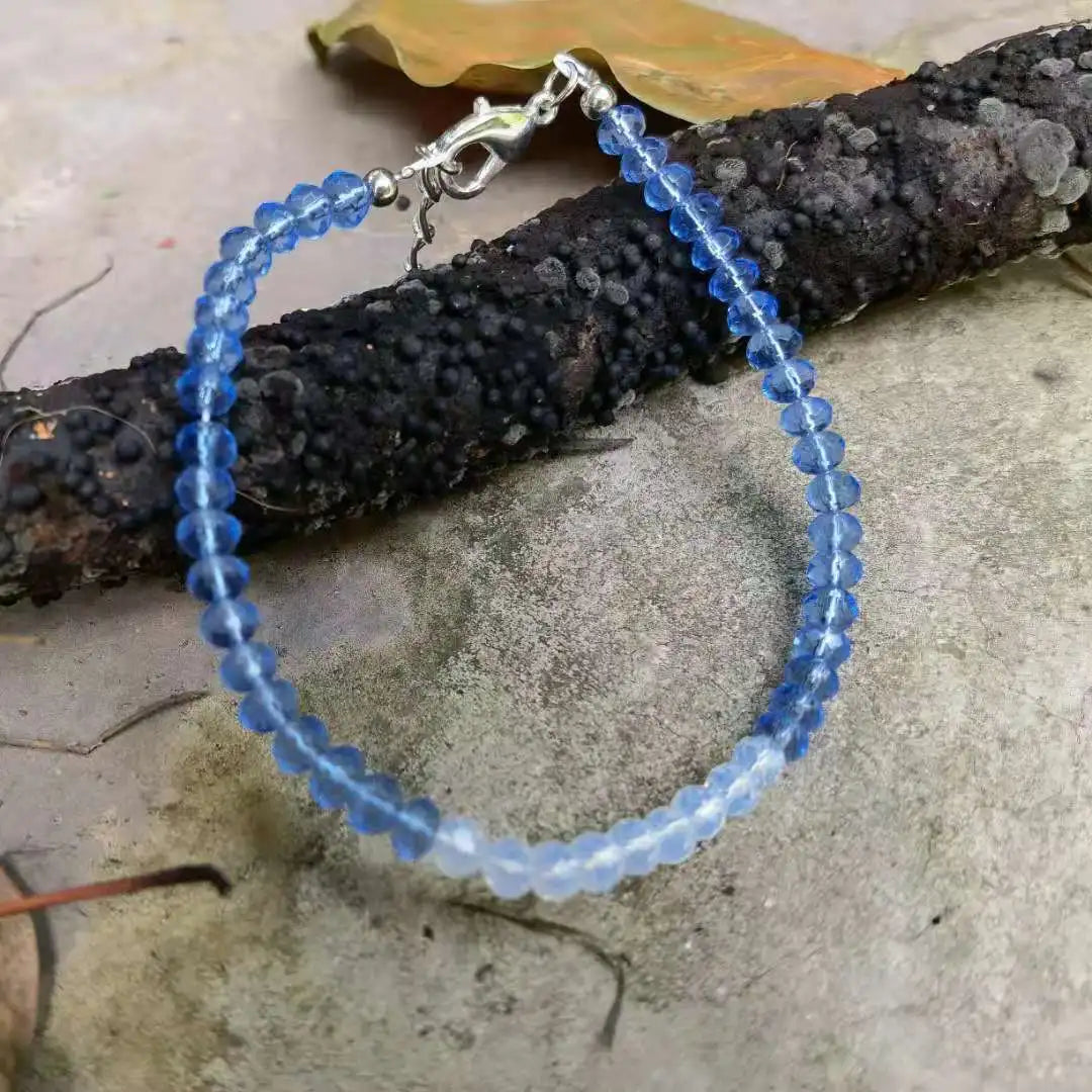Pulsera de capas con cuentas de ópalo, piedra natal de octubre, labradorita, latón labradorita, destellos azules