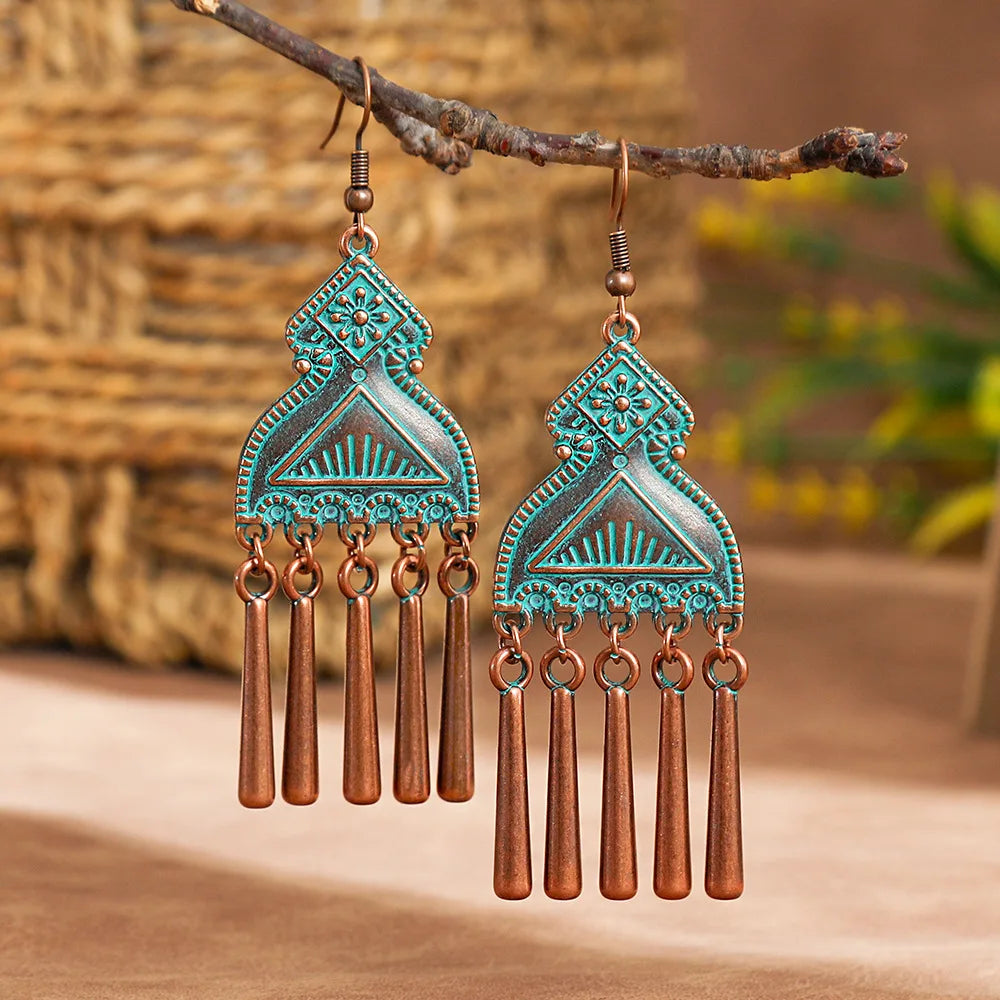 Pendientes de borlas de metal étnicos vintage de 16 estilos para mujer, con textura inusual y personalidad, joyería femenina para vacaciones y uso diario.