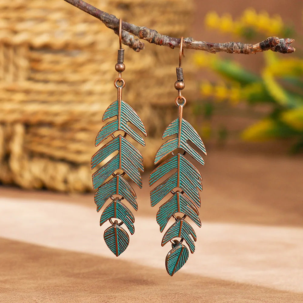 Pendientes de borlas de metal étnicos vintage de 16 estilos para mujer, con textura inusual y personalidad, joyería femenina para vacaciones y uso diario.
